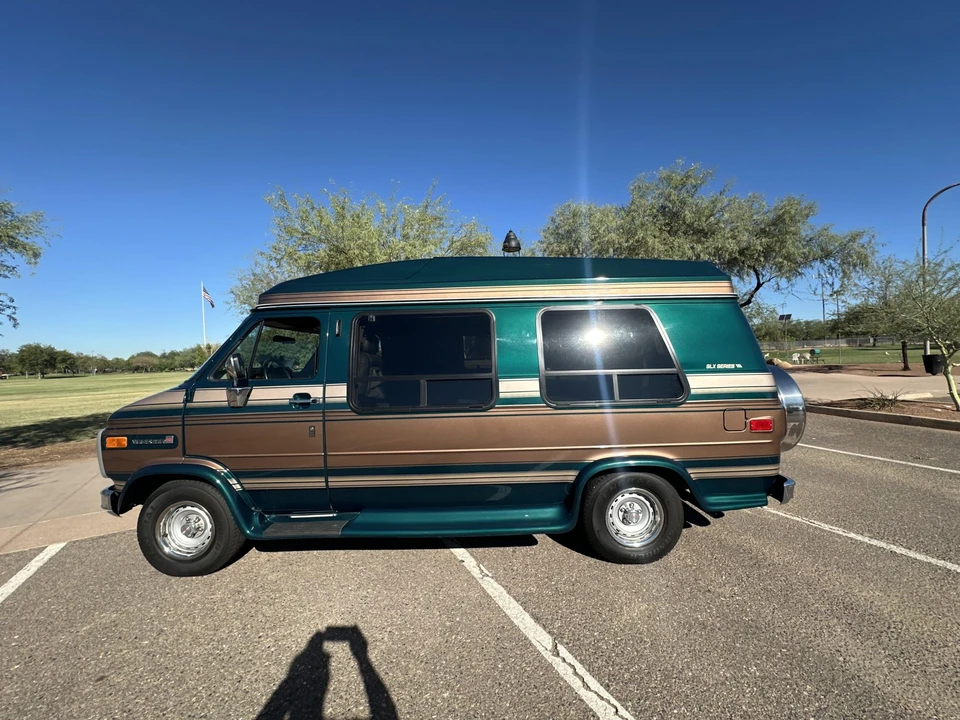 1995 GMC G-series Van - Image 10 of 31