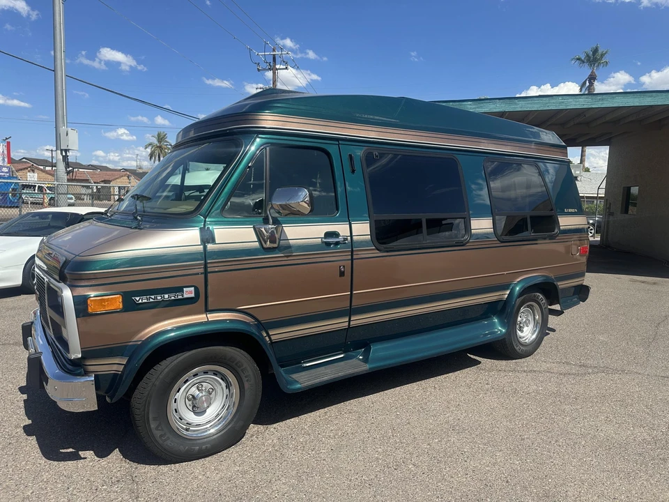 1995 GMC G-series Van - Image 6 of 31