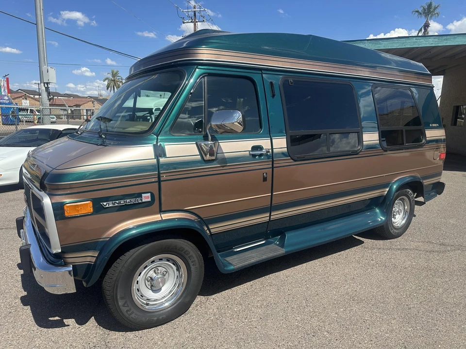 1995 GMC G-series Van - Image 7 of 31