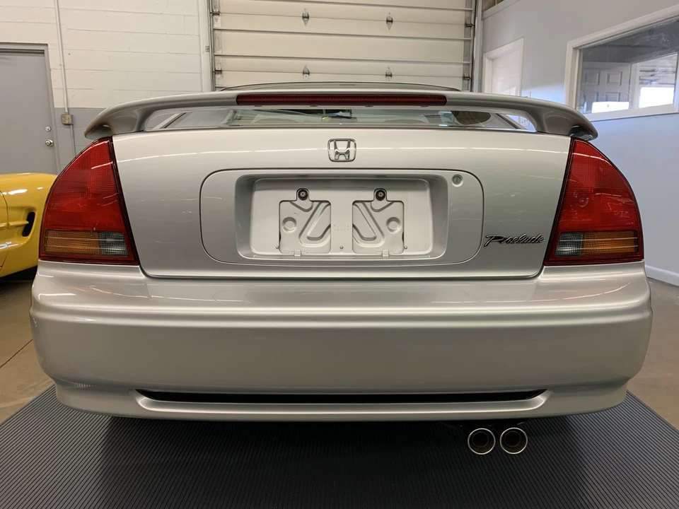1995 Honda Prelude 4th Gen - Image 21 of 31
