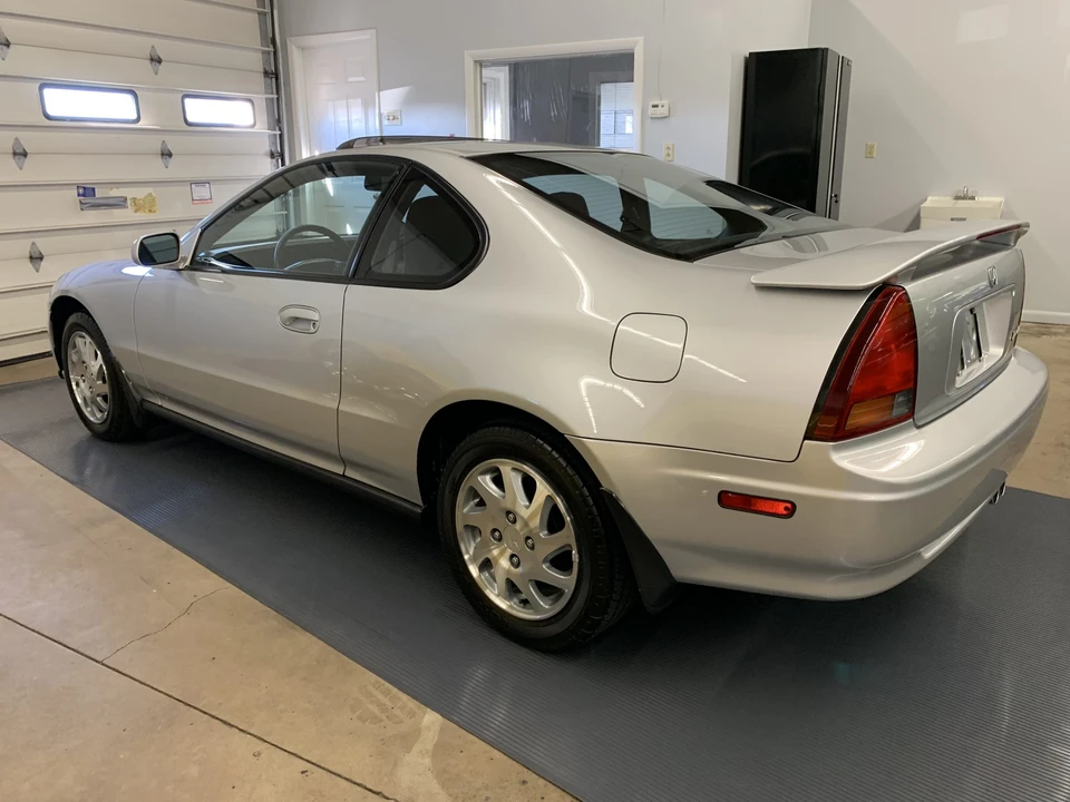 1995 Honda Prelude 4th Gen - Image 19 of 31