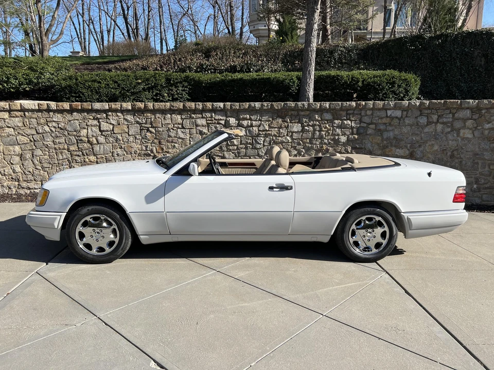 1995 Mercedes-Benz W124 E-Class - Image 4 of 31
