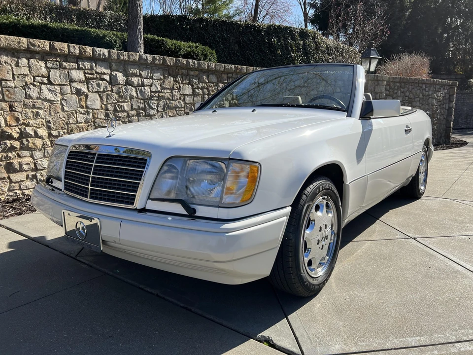 1995 Mercedes-Benz W124 E-Class - Image 3 of 31