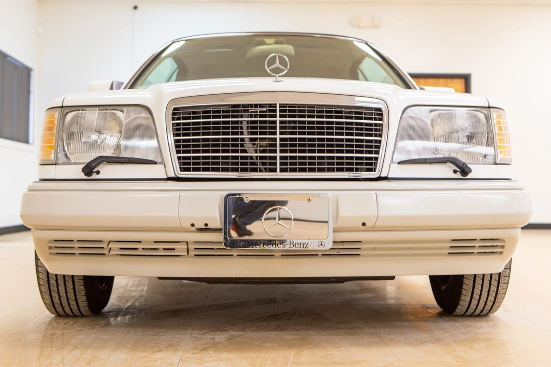 1995 Mercedes-Benz W124 E-Class - Image 12 of 31