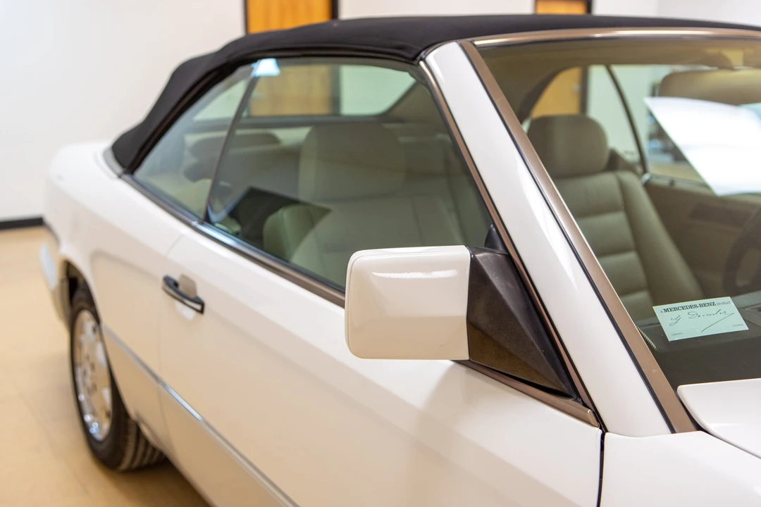 1995 Mercedes-Benz W124 E-Class - Image 31 of 31