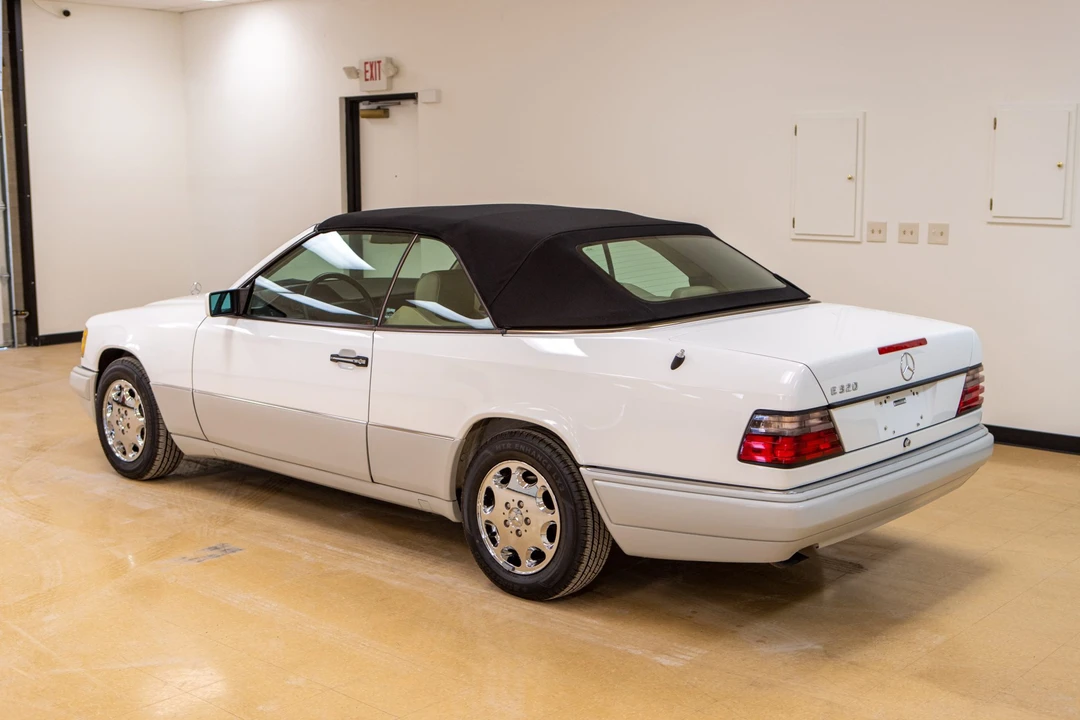 1995 Mercedes-Benz W124 E-Class - Image 21 of 31