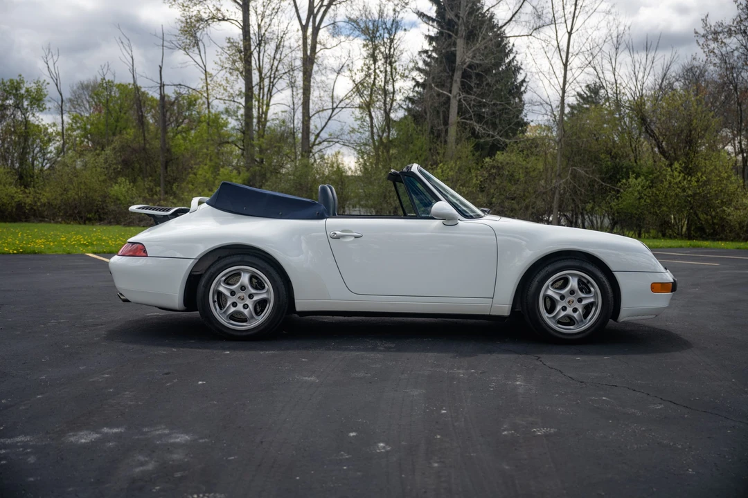 1995 Porsche 993 Carrera - Image 24 of 31