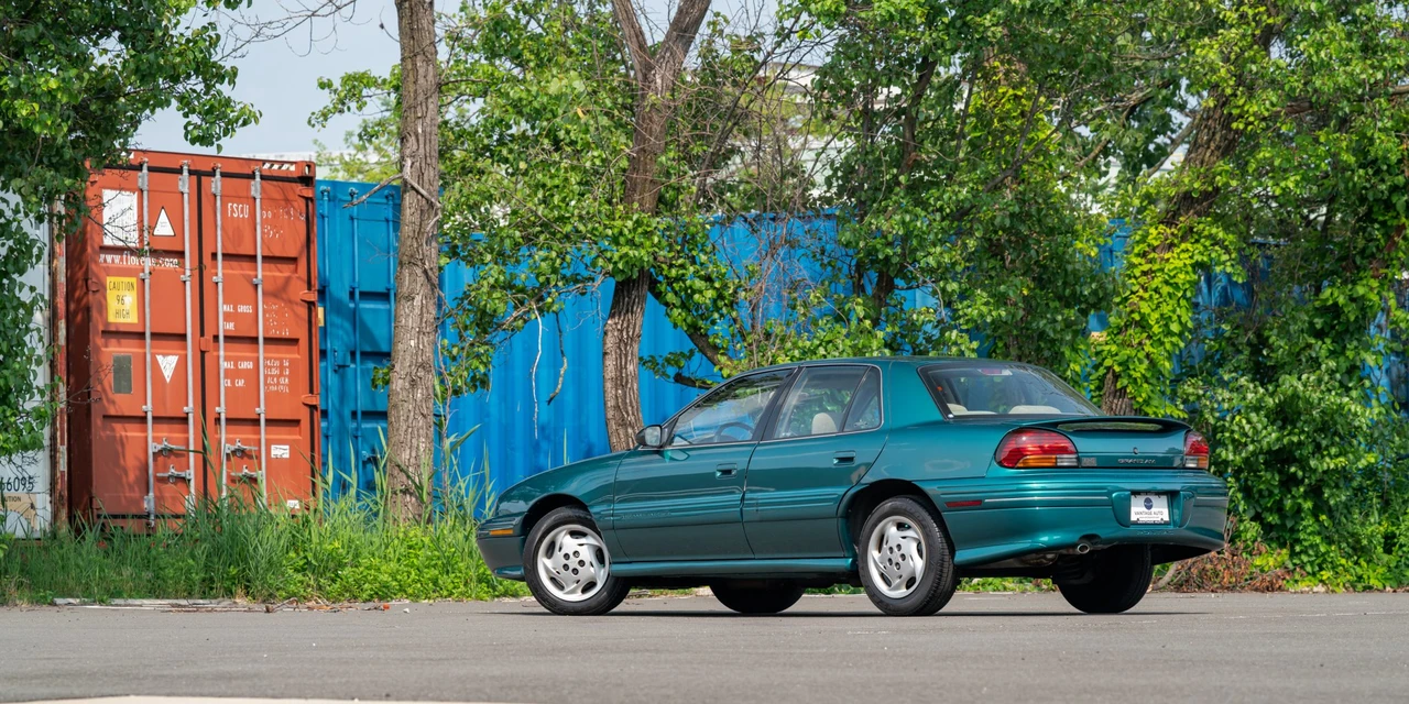 1996 Pontiac Grand Am - Image 3 of 31