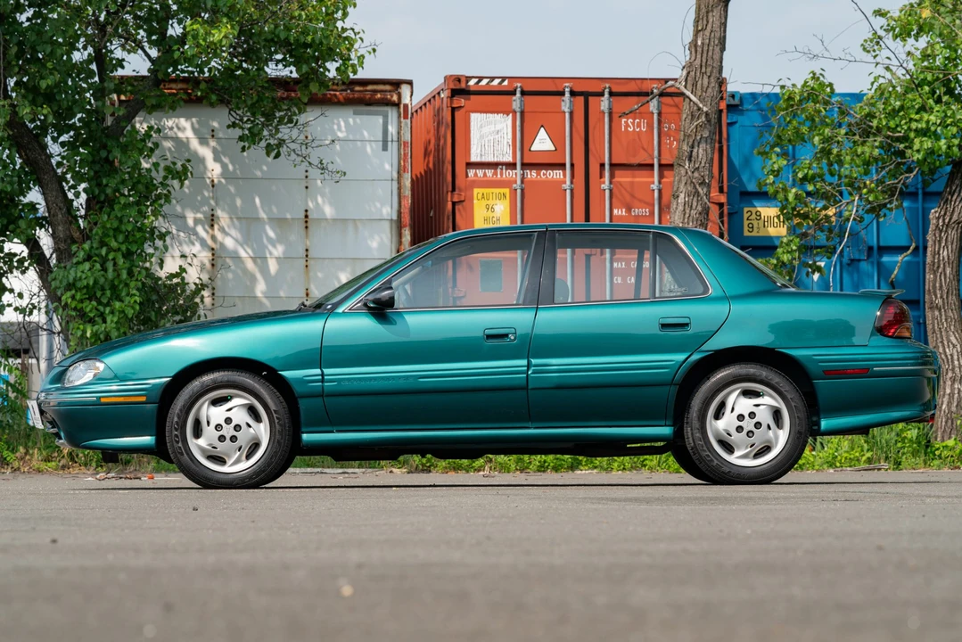 1996 Pontiac Grand Am - Image 9 of 31