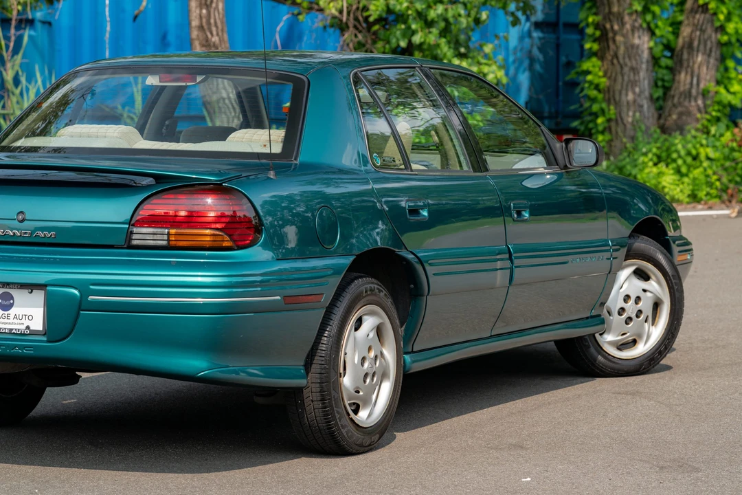 1996 Pontiac Grand Am - Image 27 of 31