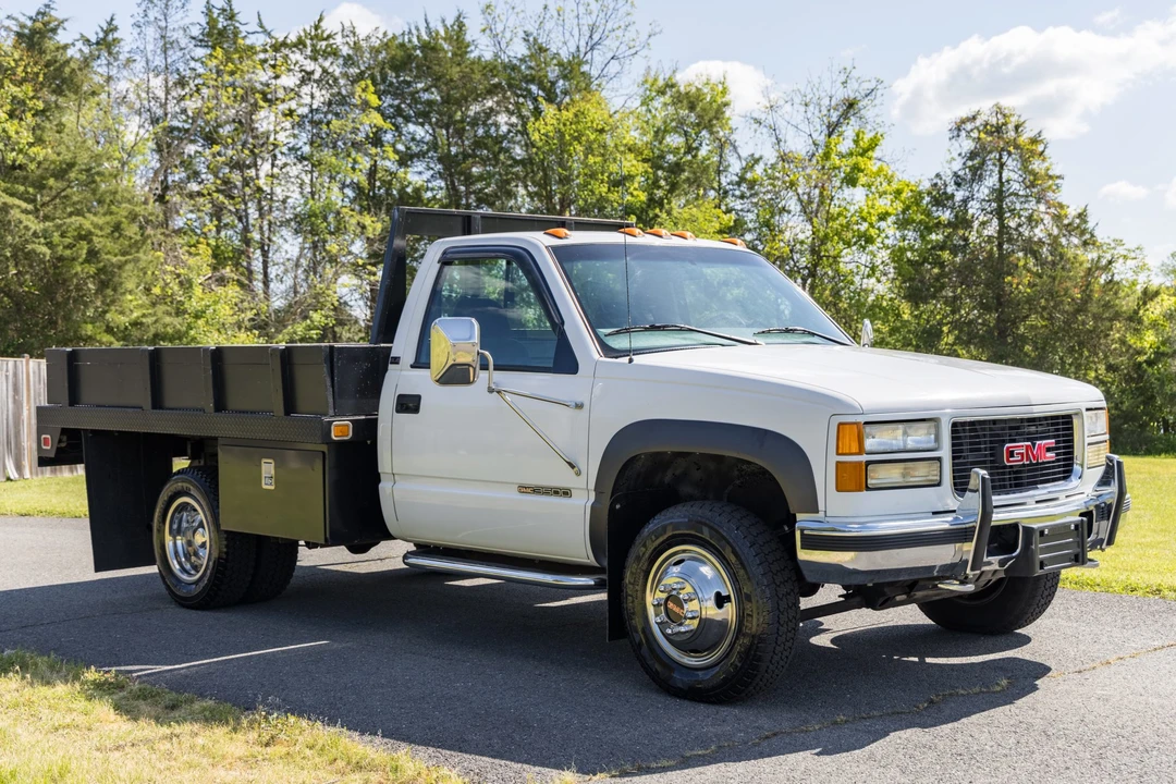 1997 GMC Sierra 1st Gen - Image 2 of 31
