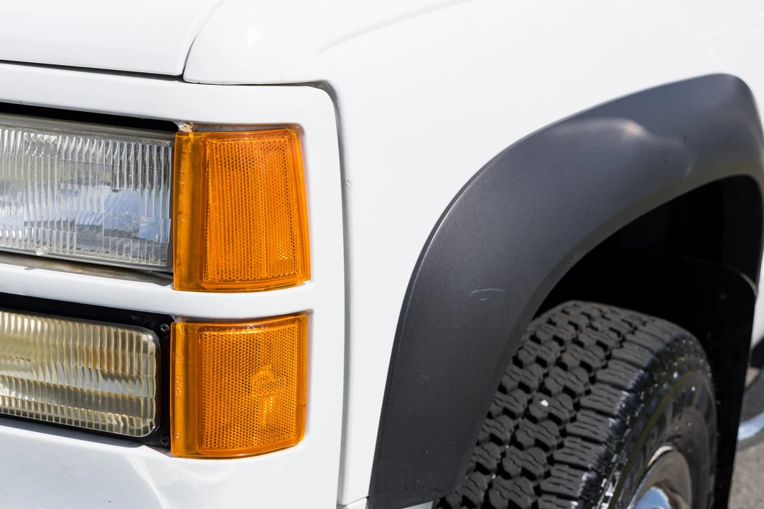 1997 GMC Sierra 1st Gen - Image 23 of 31