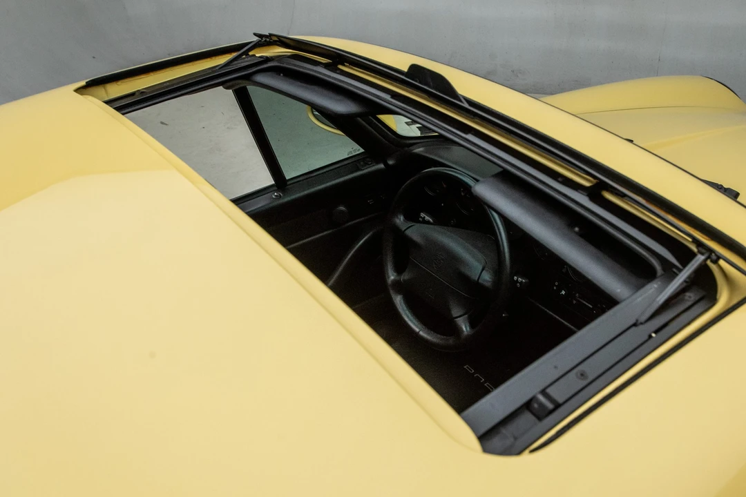 1997 Porsche 993 Carrera - Image 29 of 31