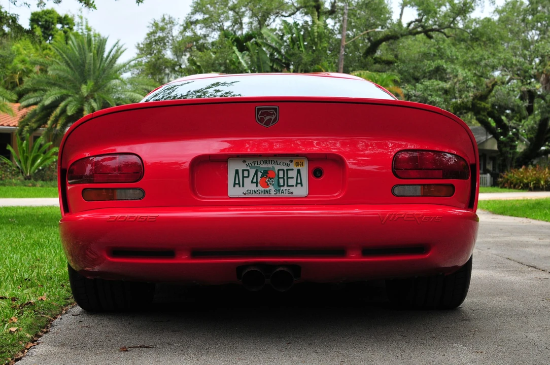 1998 Dodge Viper GTS 2nd Gen - Image 21 of 31
