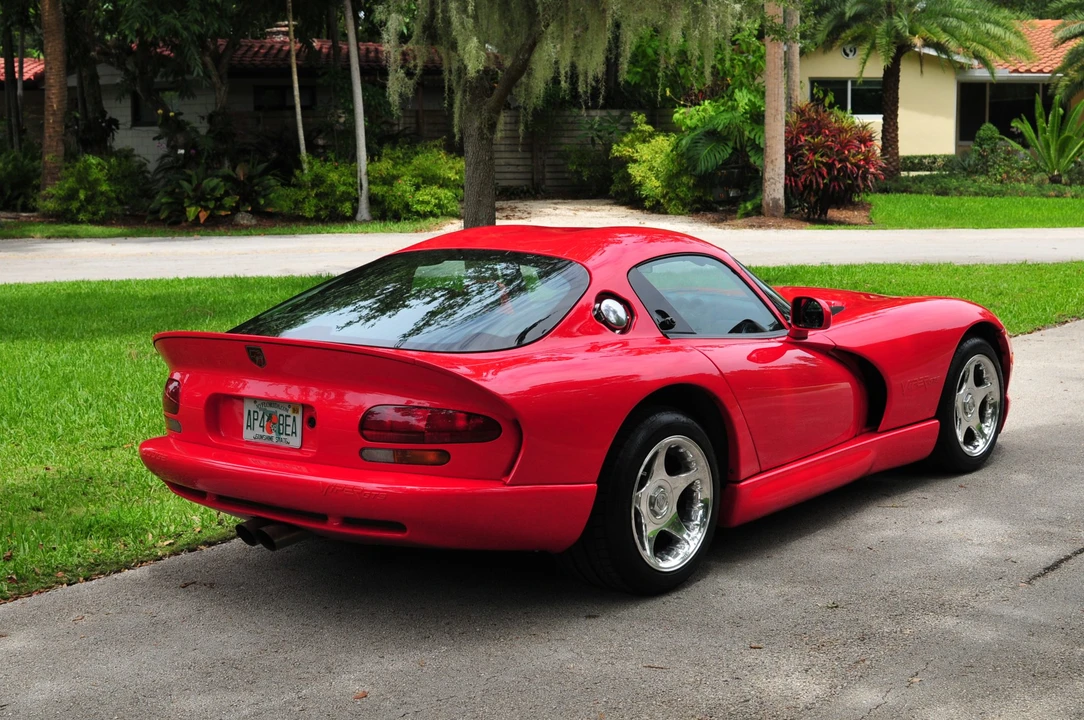 1998 Dodge Viper GTS 2nd Gen - Image 19 of 31