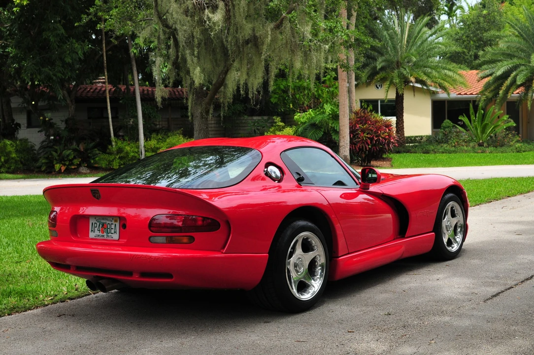 1998 Dodge Viper GTS 2nd Gen - Image 17 of 31