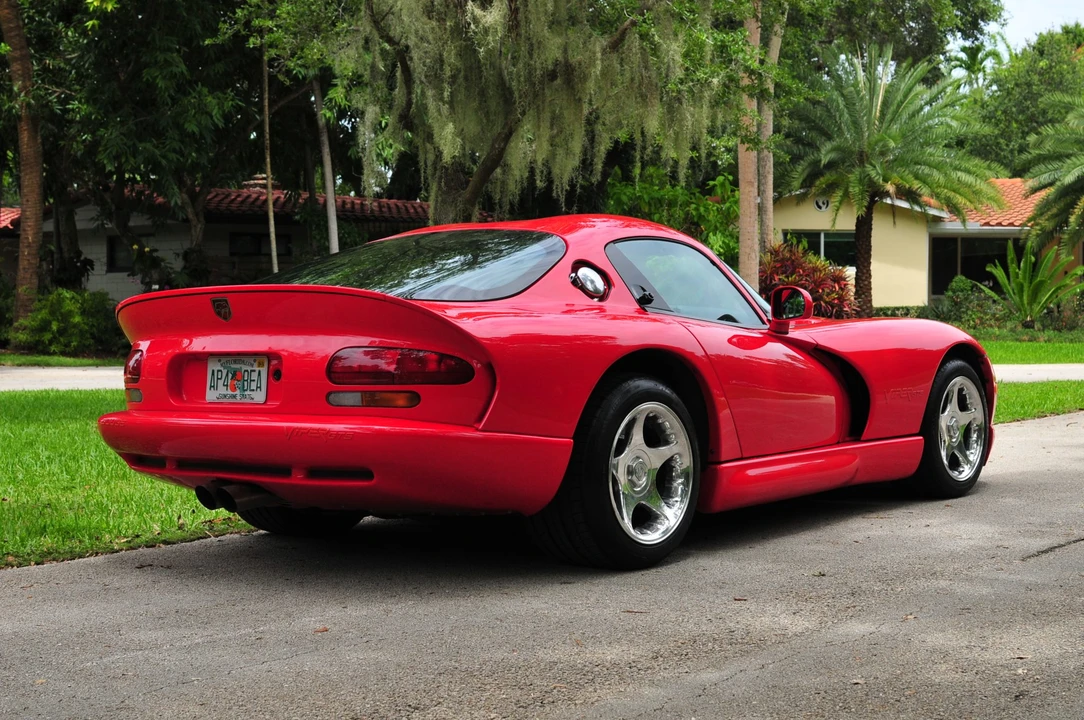 1998 Dodge Viper GTS 2nd Gen - Image 16 of 31