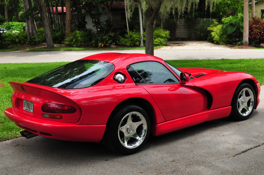 1998 Dodge Viper GTS 2nd Gen - Image 15 of 31