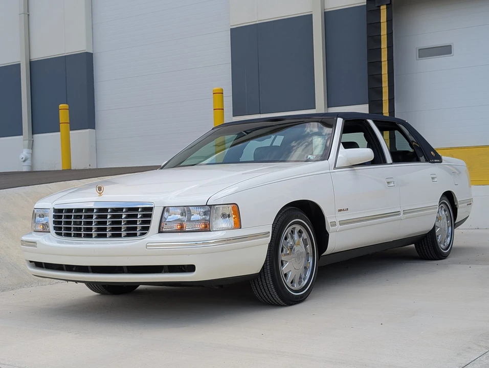 1999 Cadillac DeVille 8th Gen - Image 7 of 31