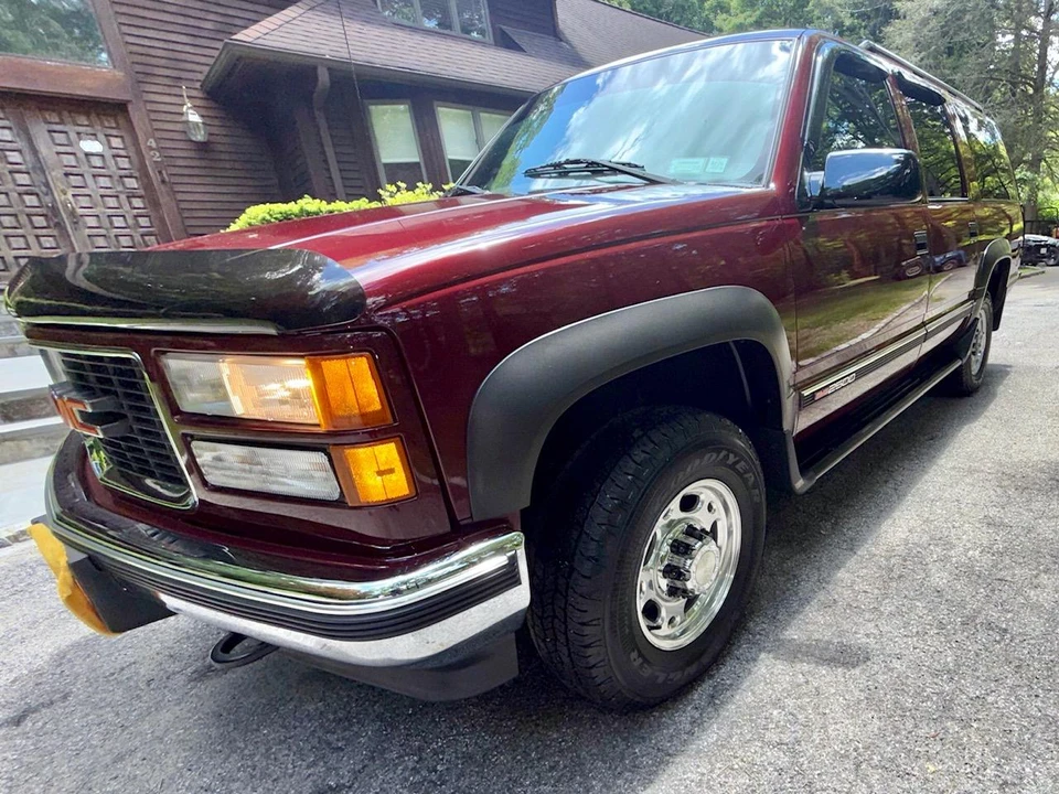 1999 GMC Suburban 8th Gen - Image 10 of 31