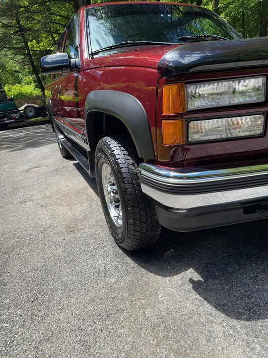 1999 GMC Suburban 8th Gen - Image 29 of 31