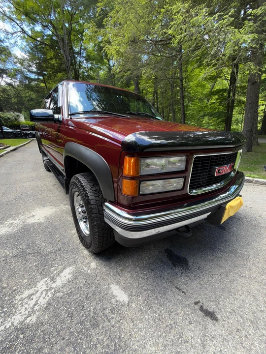 1999 GMC Suburban 8th Gen - Image 6 of 31