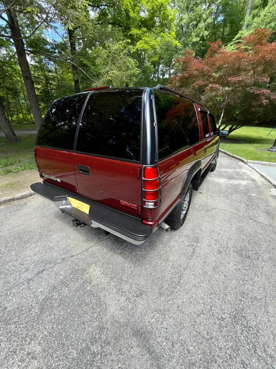 1999 GMC Suburban 8th Gen - Image 22 of 31