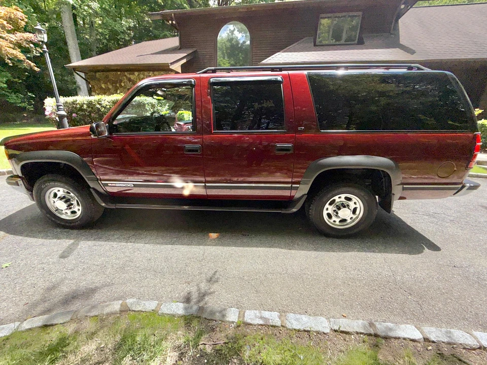 1999 GMC Suburban 8th Gen - Image 12 of 31