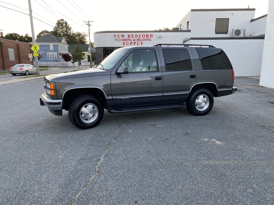 1999 GMC Yukon 1st Gen - Image 3 of 31