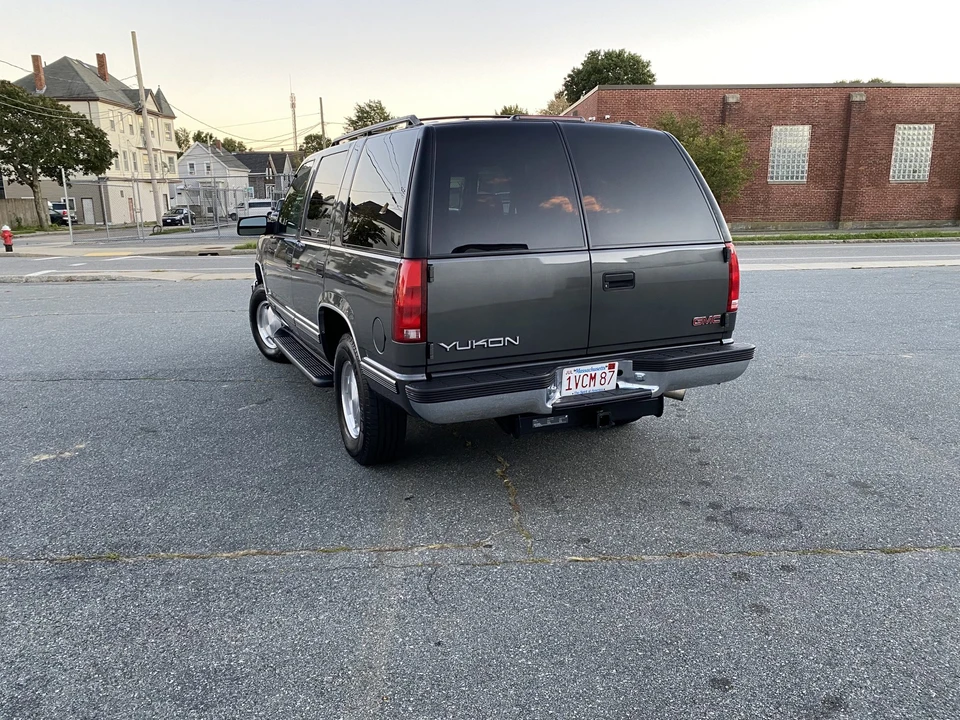 1999 GMC Yukon 1st Gen - Image 5 of 31