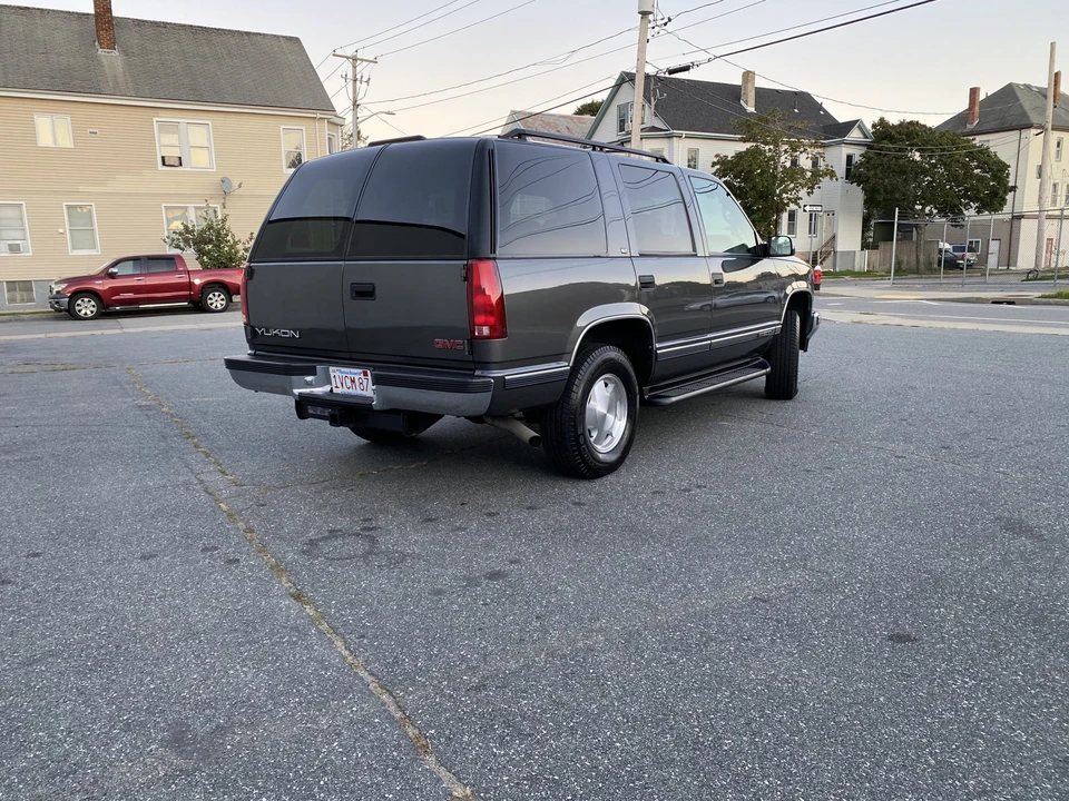 1999 GMC Yukon 1st Gen - Image 7 of 31