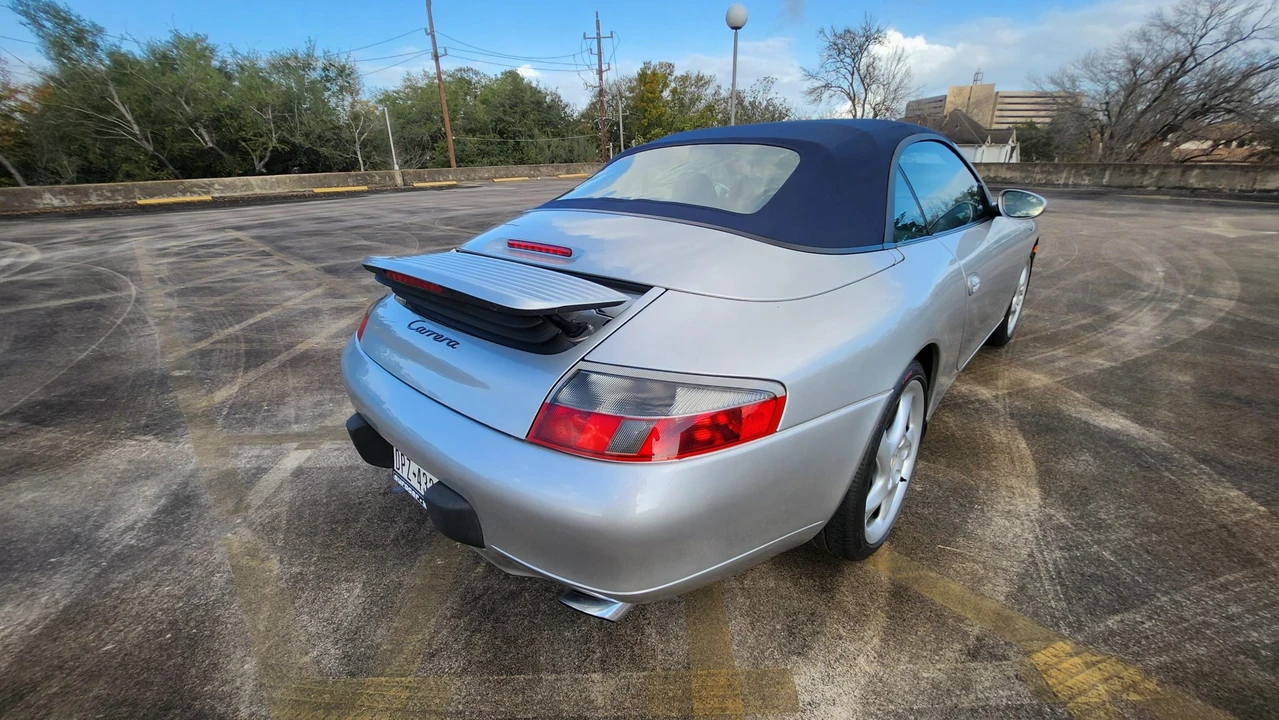 1999 Porsche 996 Carrera - Image 16 of 31