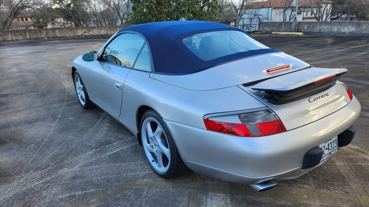 1999 Porsche 996 Carrera - Image 9 of 31