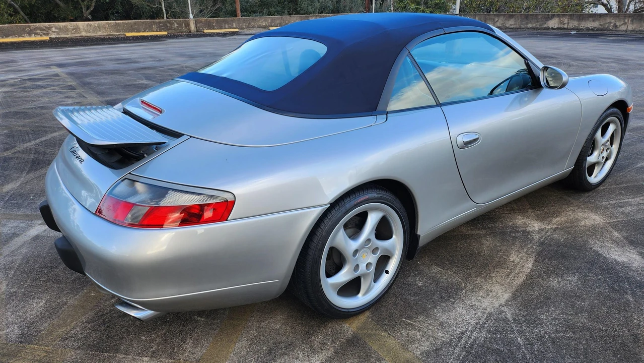 1999 Porsche 996 Carrera - Image 17 of 31