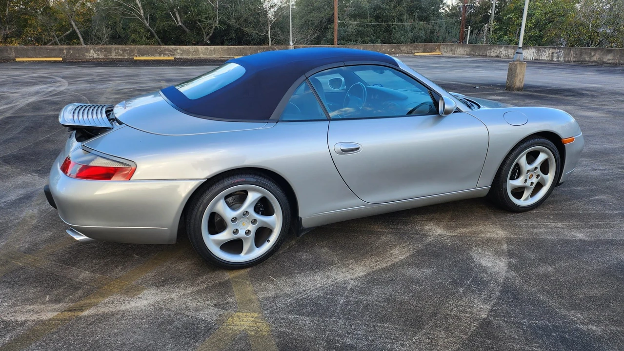 1999 Porsche 996 Carrera - Image 18 of 31