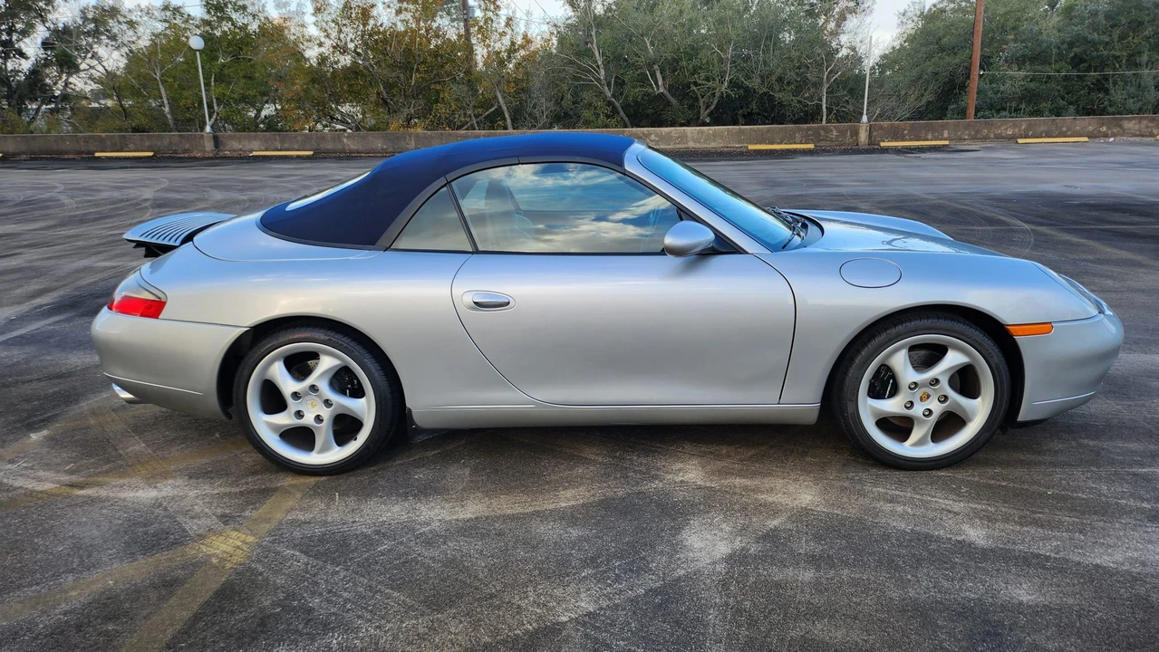 1999 Porsche 996 Carrera - Image 21 of 31