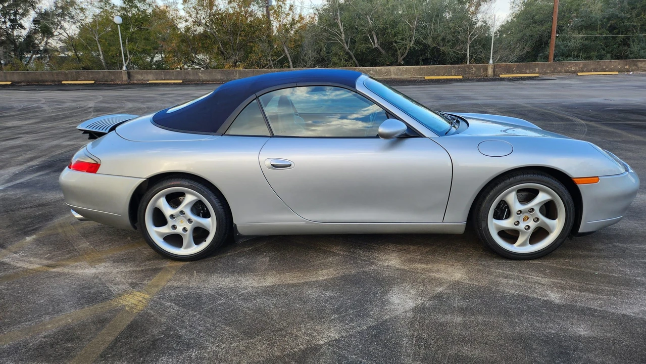 1999 Porsche 996 Carrera - Image 22 of 31