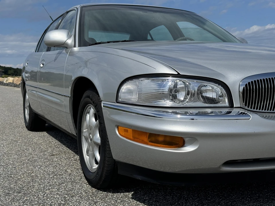 2000 Buick Park Avenue - Image 20 of 31