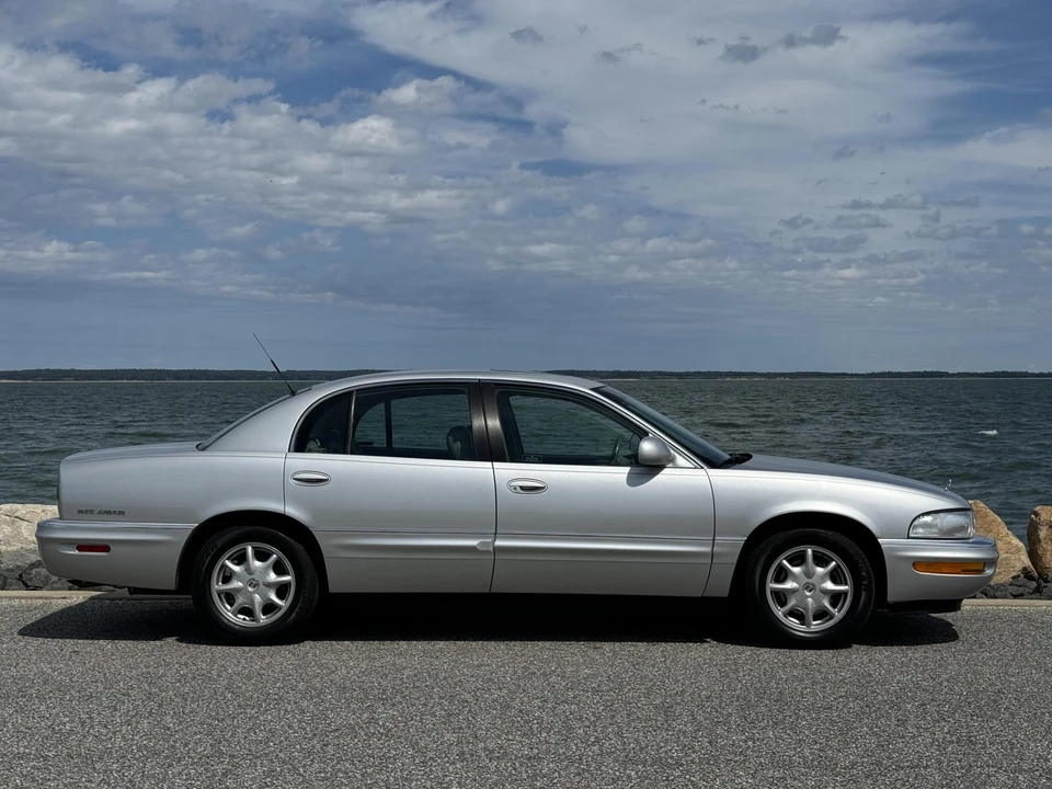 2000 Buick Park Avenue - Image 18 of 31