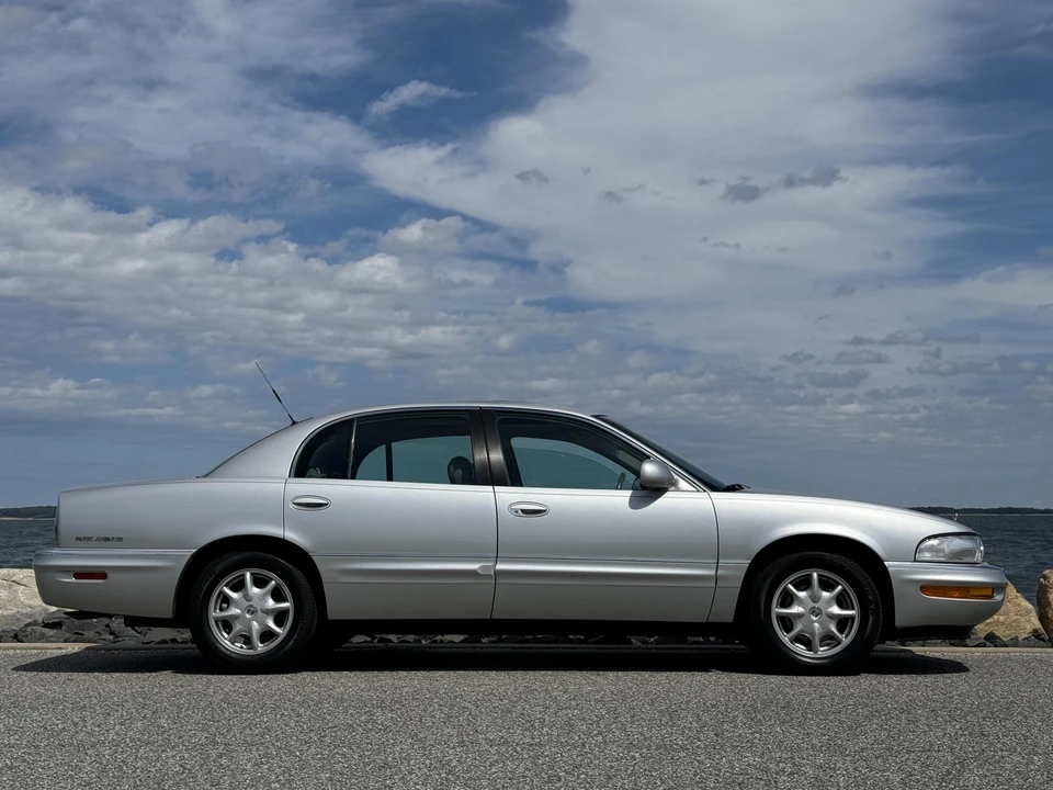 2000 Buick Park Avenue - Image 17 of 31