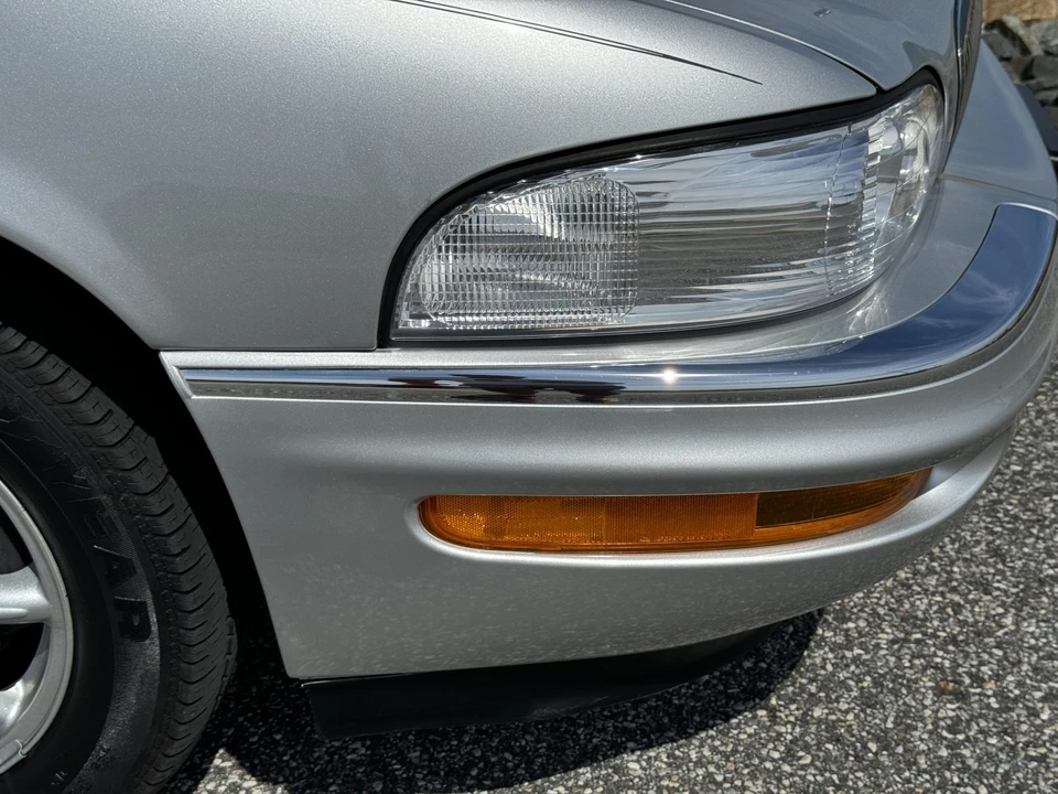 2000 Buick Park Avenue - Image 22 of 31