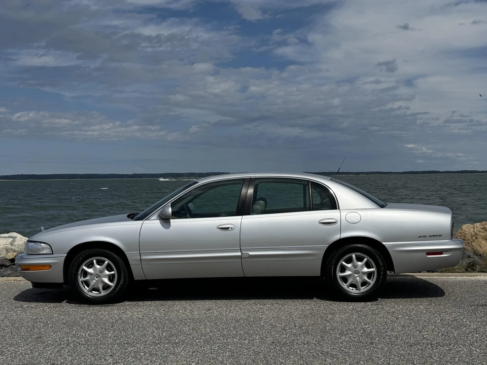 2000 Buick Park Avenue - Image 8 of 31