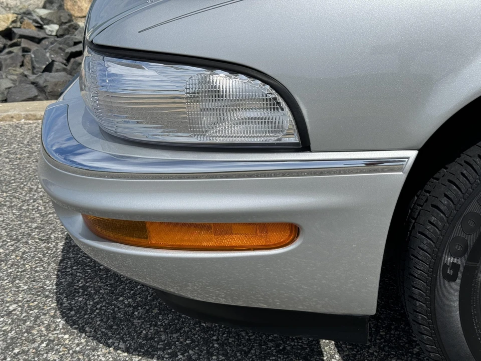 2000 Buick Park Avenue - Image 23 of 31