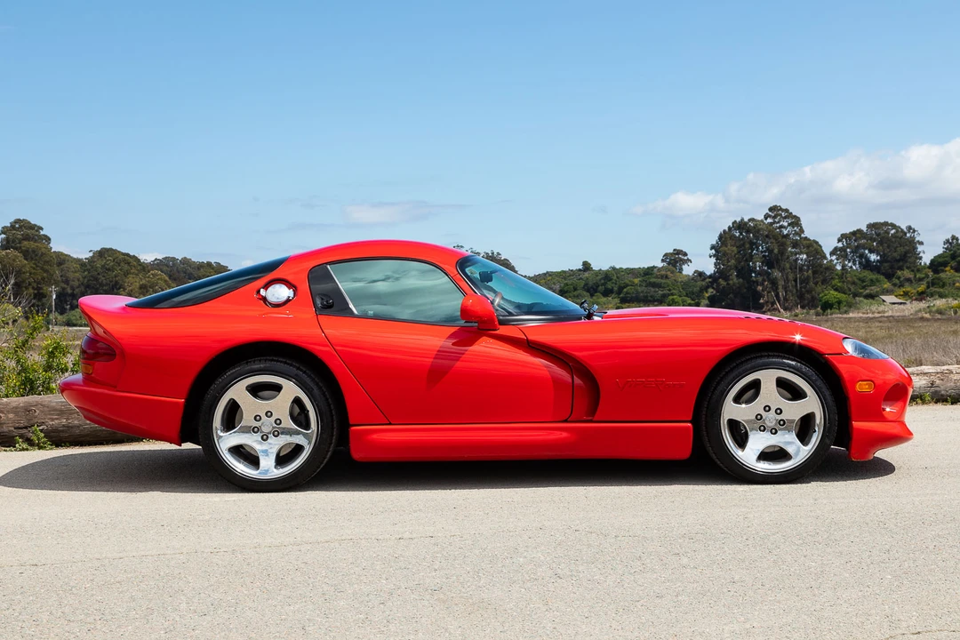 2000 Dodge Viper GTS 2nd Gen - Image 16 of 31