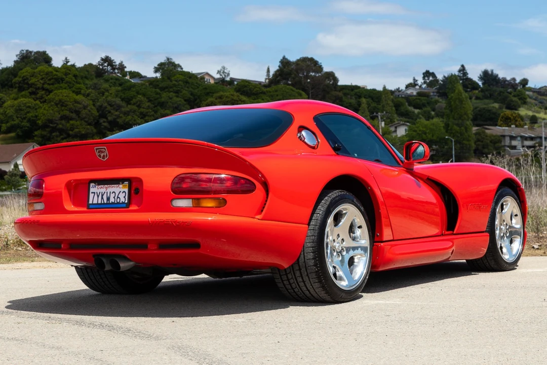2000 Dodge Viper GTS 2nd Gen - Image 18 of 31