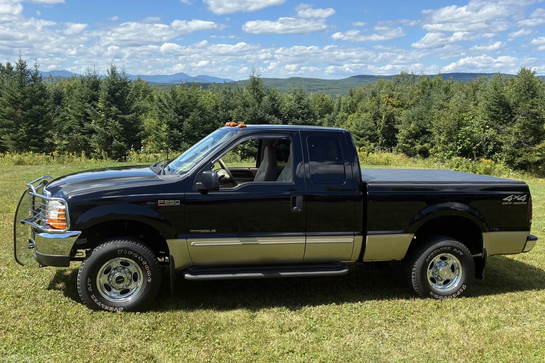2000 Ford Super Duty 1st Gen - Image 6 of 31