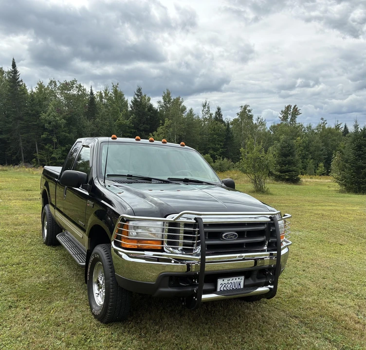 2000 Ford Super Duty 1st Gen - Image 3 of 31