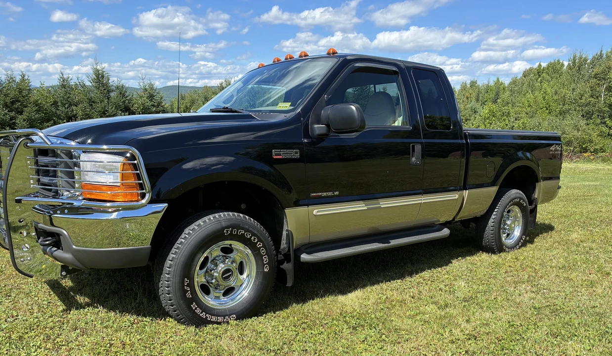 2000 Ford Super Duty 1st Gen - Image 5 of 31
