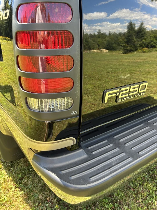 2000 Ford Super Duty 1st Gen - Image 29 of 31