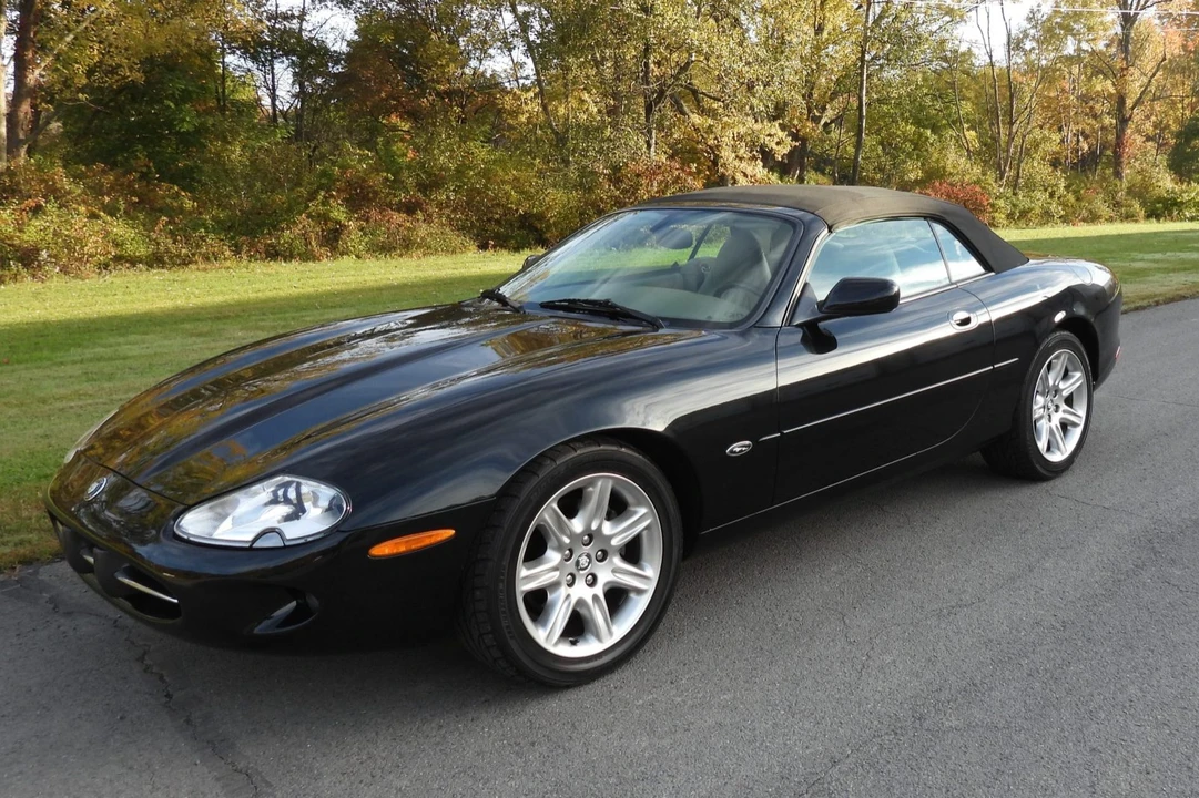 2000 Jaguar X100 XK8 - Image 5 of 31